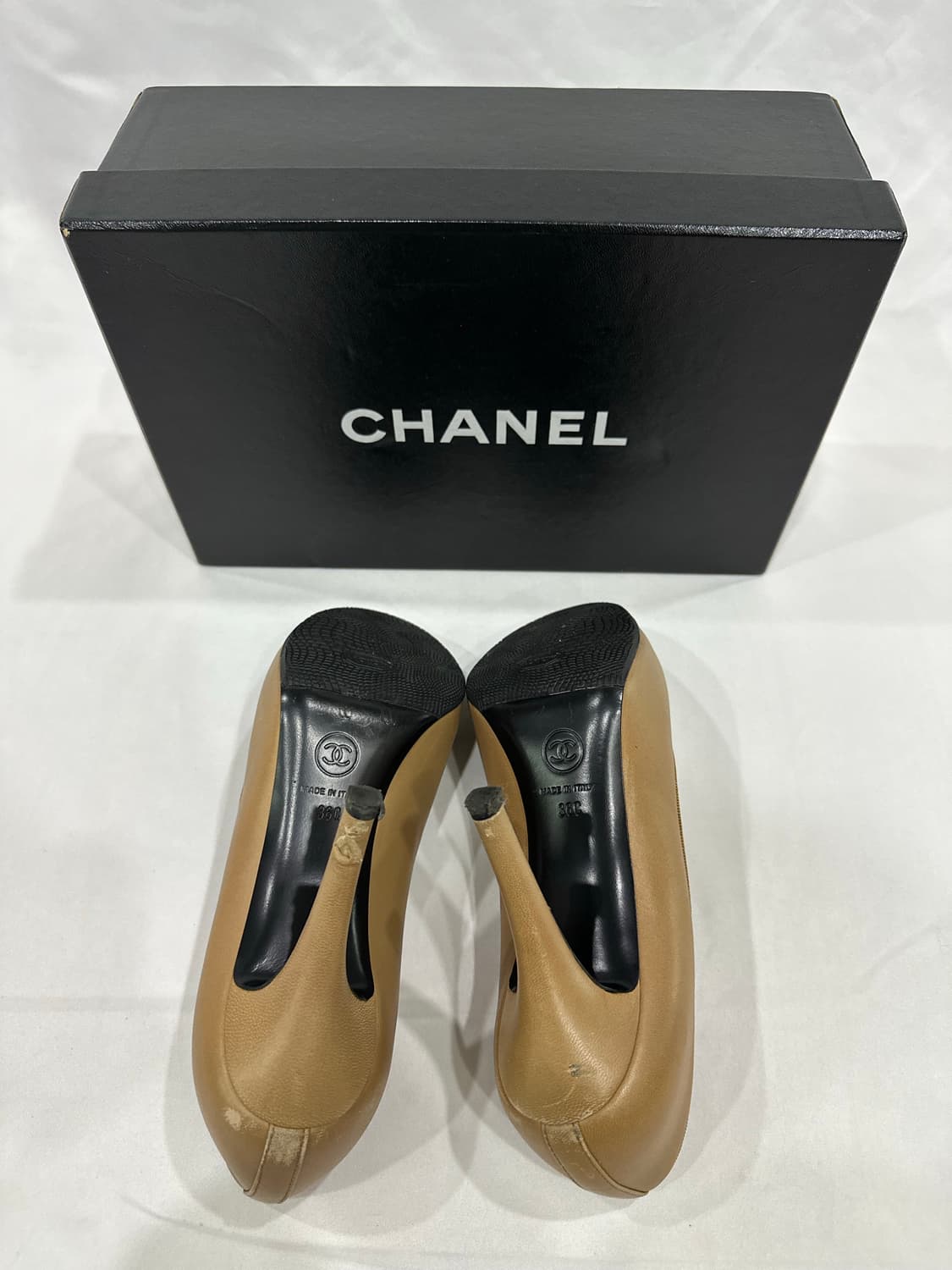 36] 샤넬 여성 CC로고 투톤 발레리나 슬링백 펌프스 상품이미지10