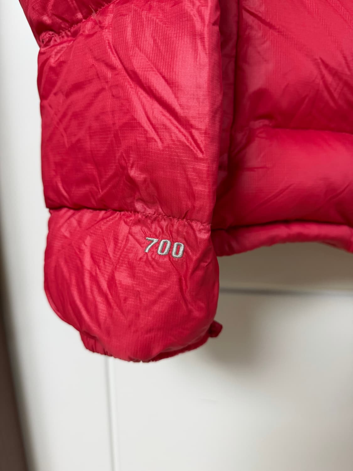노스페이스 700 패딩 레드 85 상품이미지2