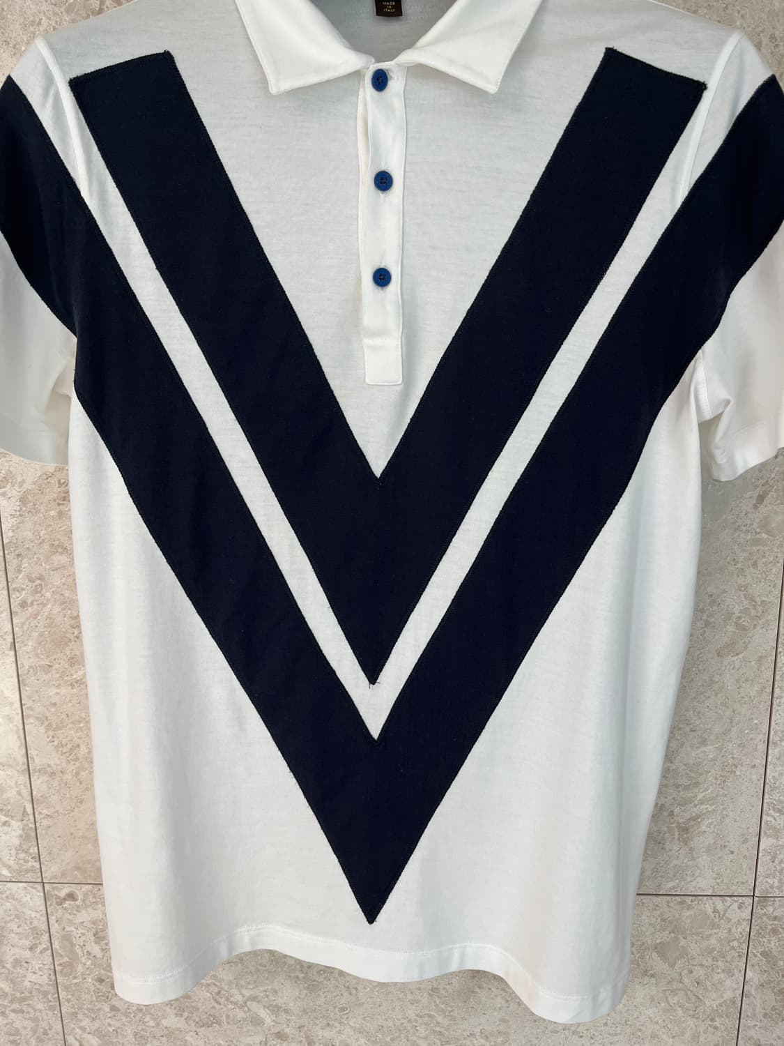 루이비통 남성 V 패턴 폴로셔츠 M 정품 상품이미지2