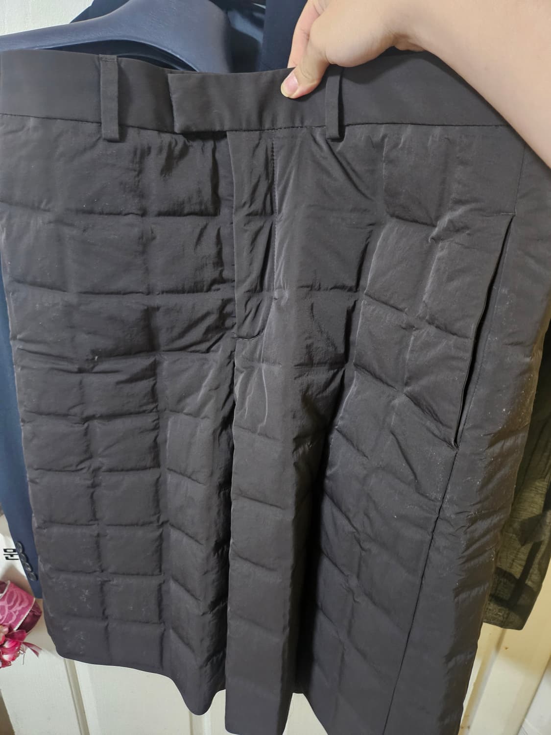 보테가베네타 퀼팅팬츠 판매합니다 상품이미지2