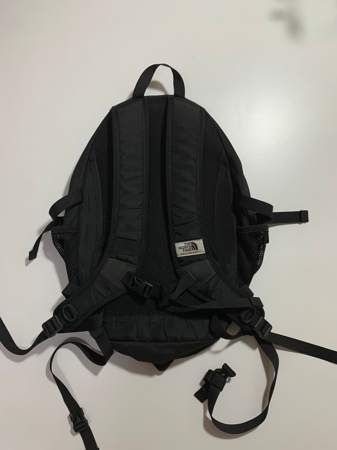 노스페이스 에센셜 블랙 백팩 상품이미지3