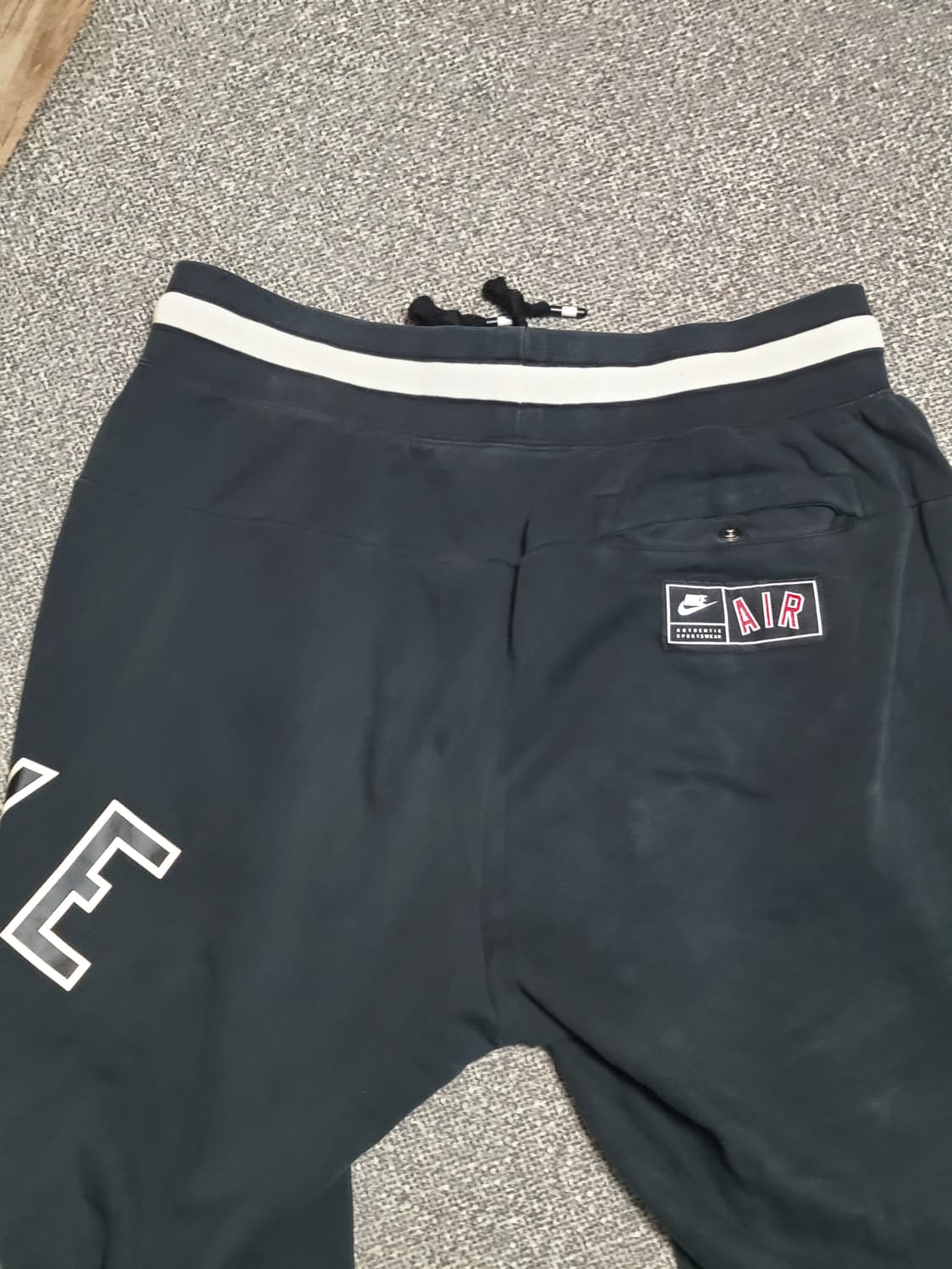 나이키 에어  피그먼트 화이트 스펠링로고 XL  34인치 상품이미지5