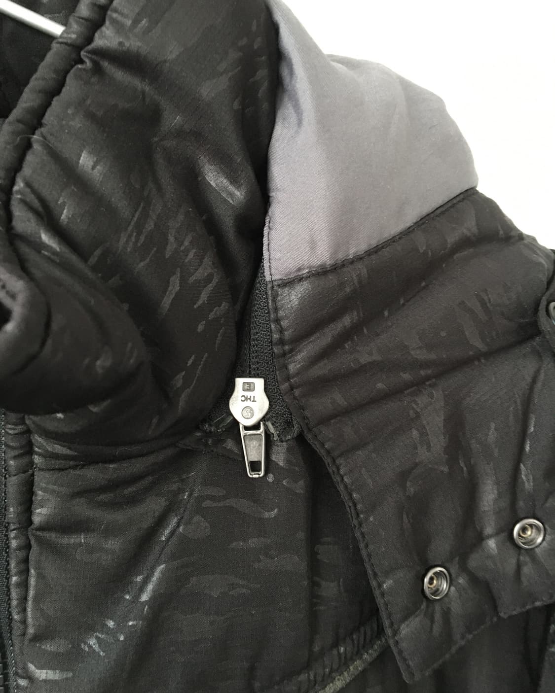 Fake fur hood dyed printing jacket 상품이미지5