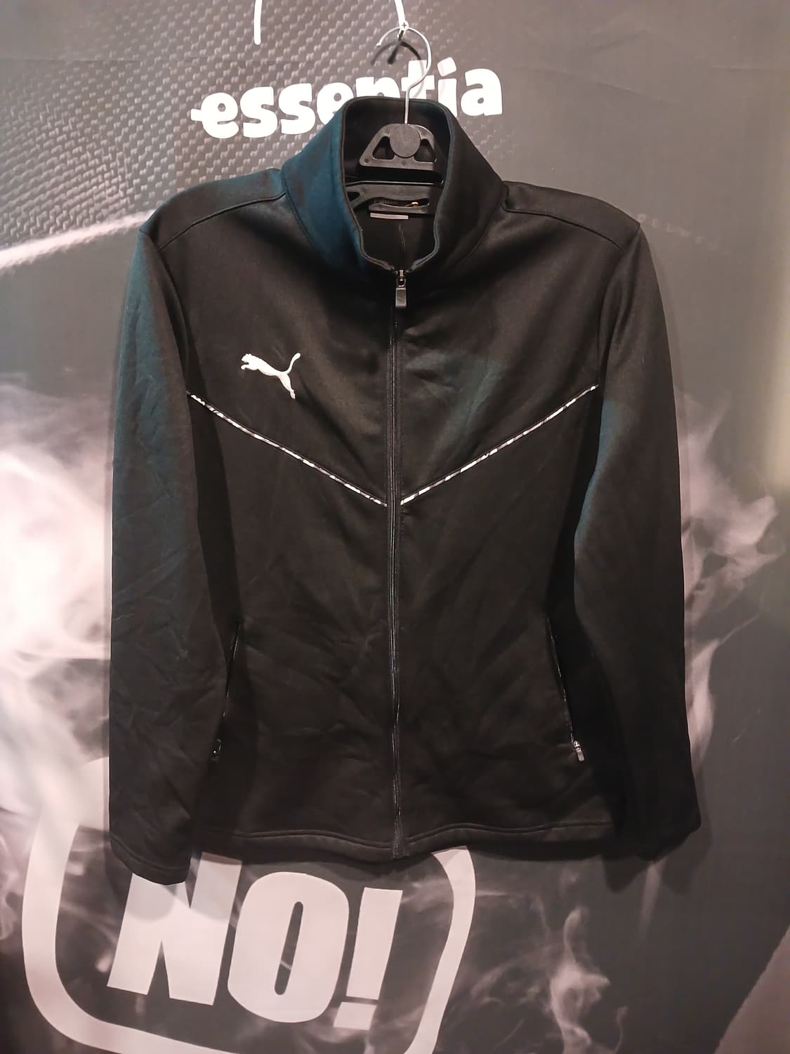 푸마 블랙 트레이닝 집업 자켓 상품이미지1