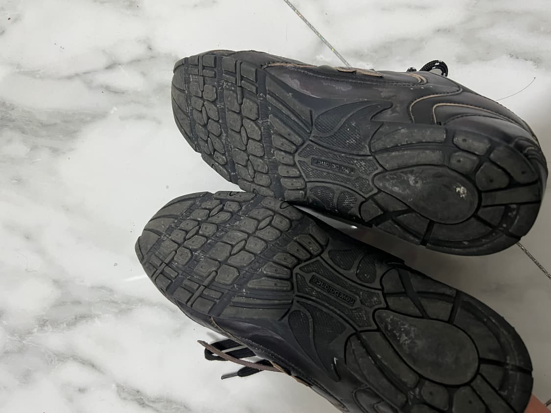 (백화점매장판)뉴발란스 x 미우미우 530 SL 블랙 레더 스니커즈 41 상품이미지6