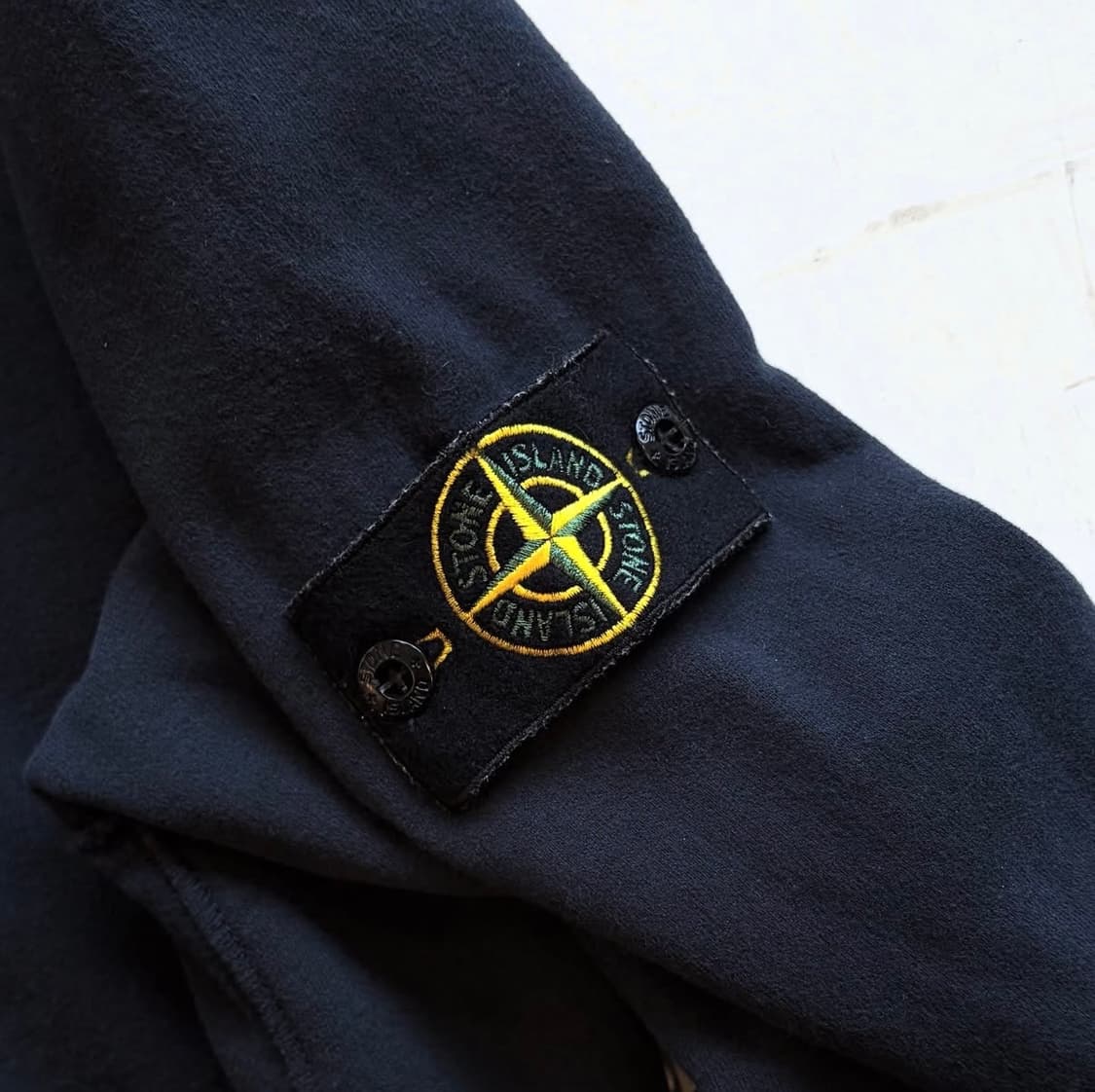 스톤아일랜드 피그먼트 스웻셔츠 상품이미지4