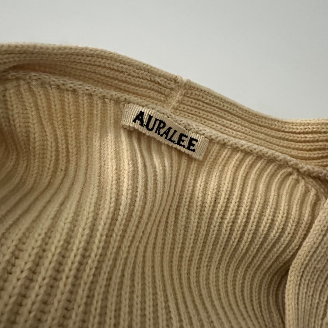 오라리 auralee 브이넥 울 니트 상품이미지5