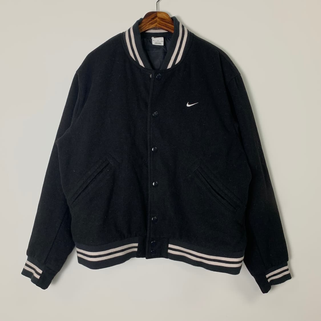 나이키 NSW 어센틱 바시티 자켓 상품이미지2