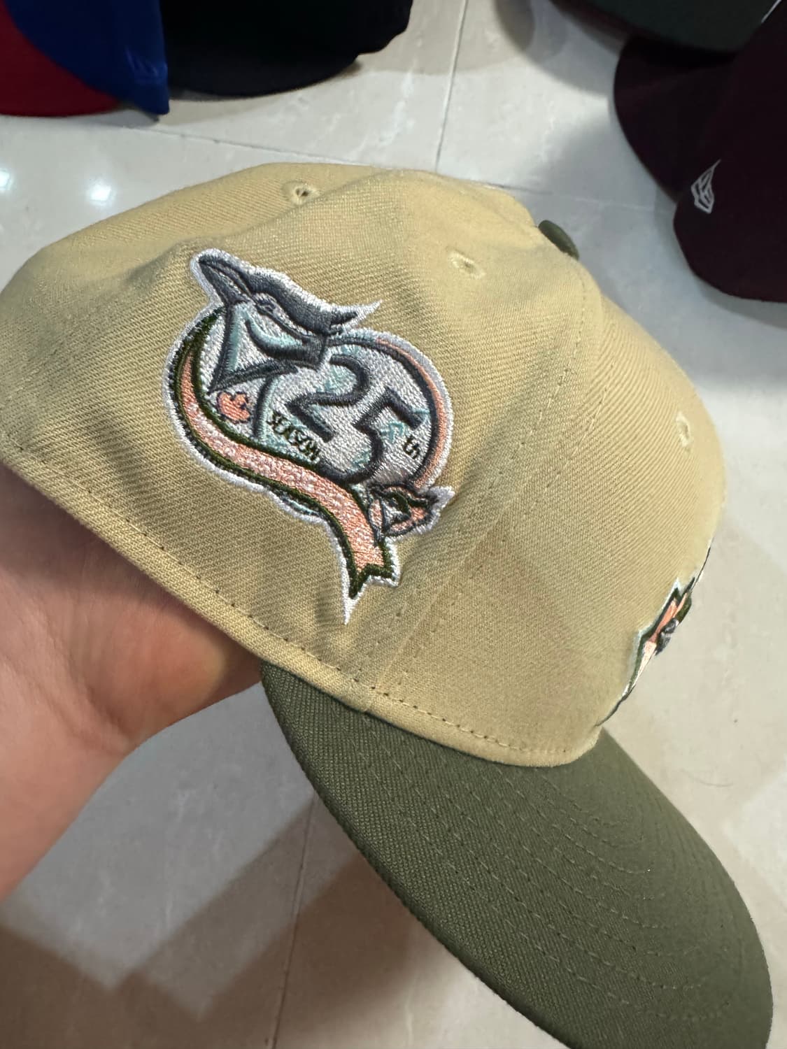 뉴에라 토론토 25주년 베이거스 캡 미시착 5/8 처분  상품이미지2