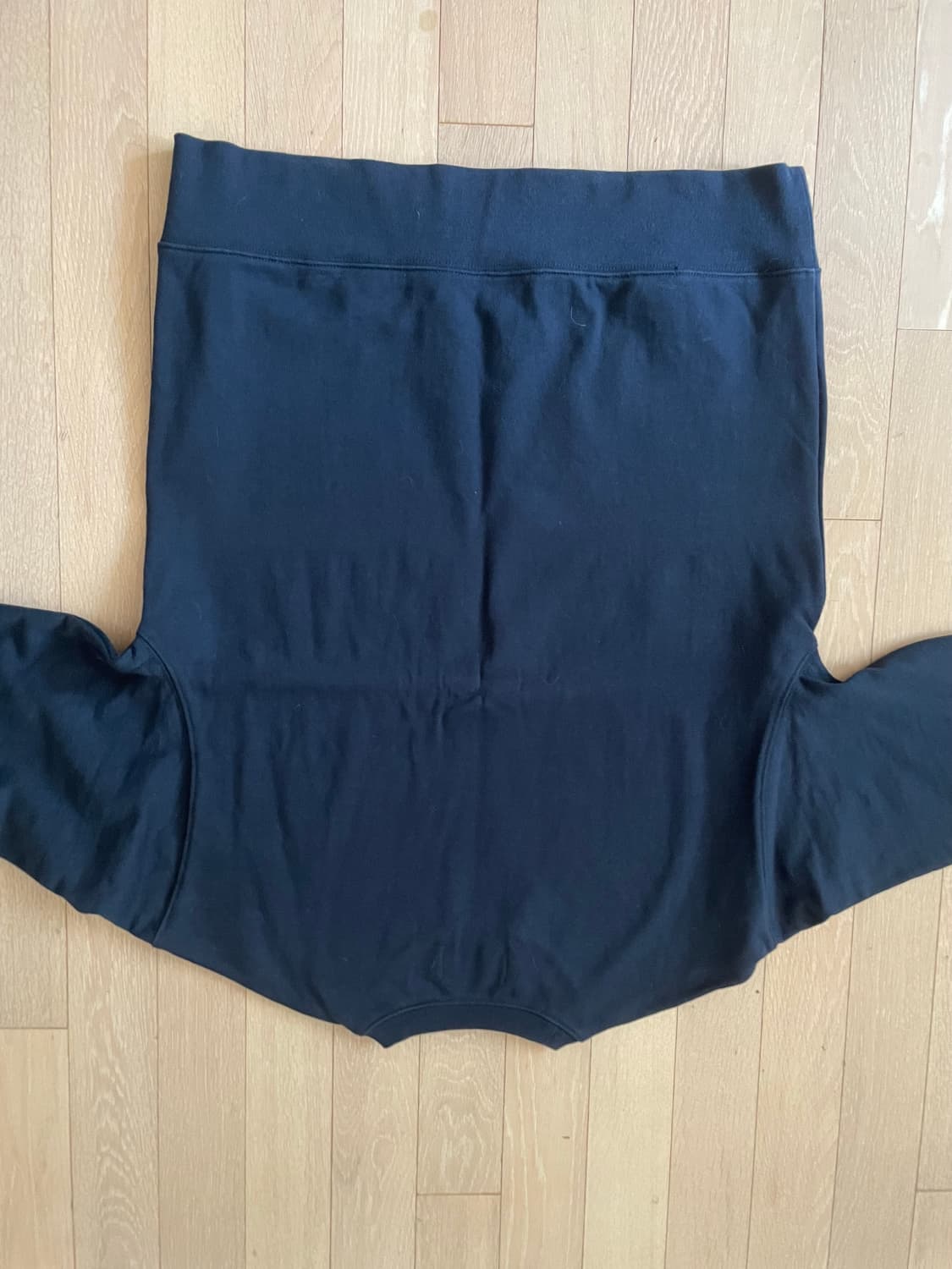 비바스튜디오 RETRIEVER CREWNECK_navy 상품이미지2