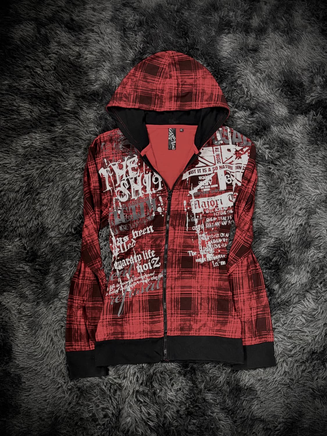 고딕 펑크 레터링 레드 체크 후드집업 상품이미지1