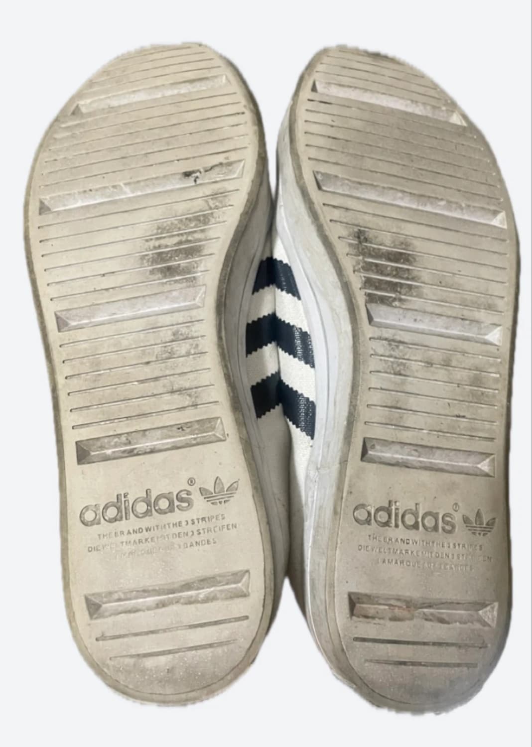 아디다스 로우 스니커즈 235mm 상품이미지4