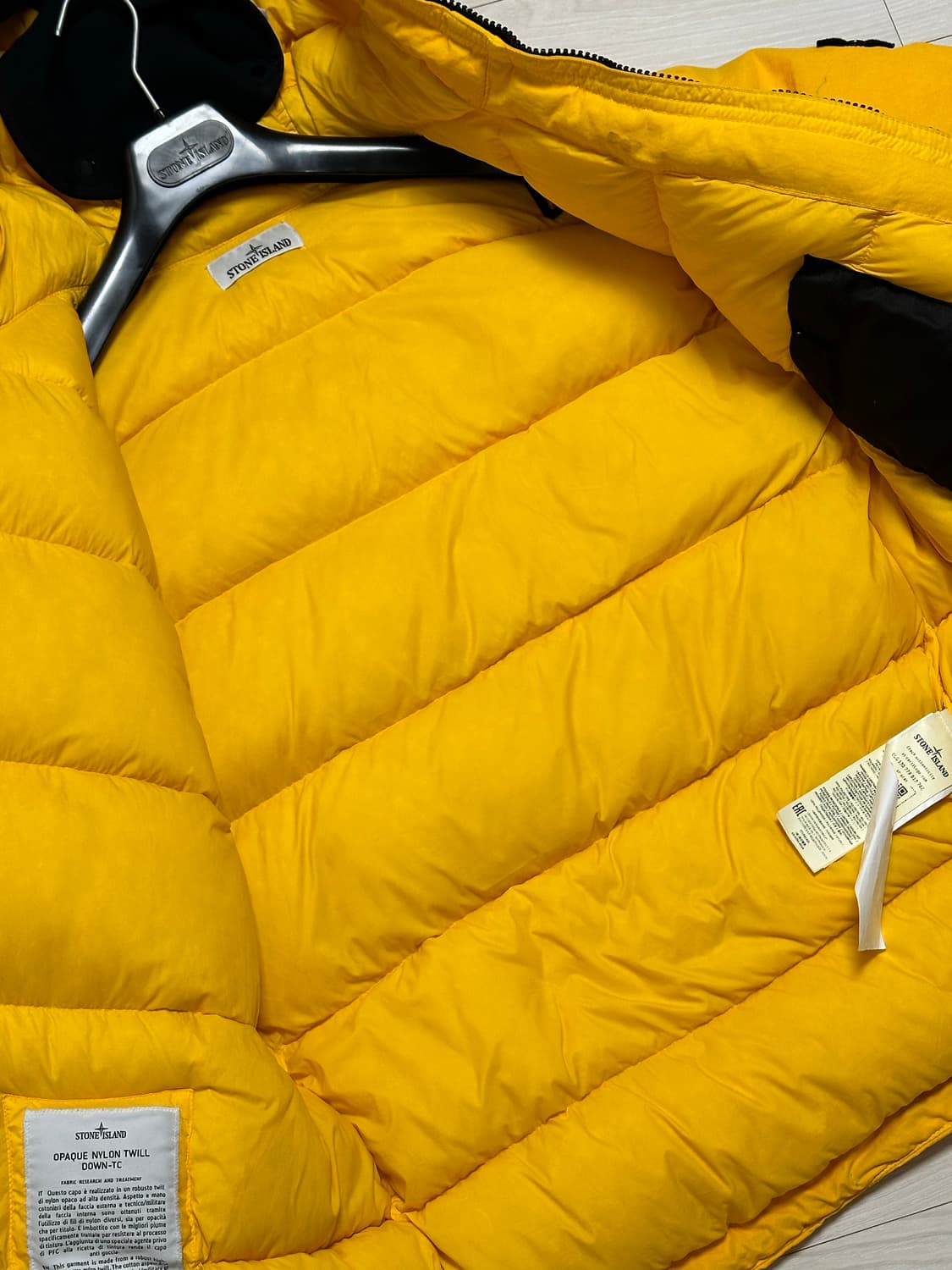 스톤아일랜드 오파크 트윌 다운 tc 패딩 M(100) 국내판 상품이미지4