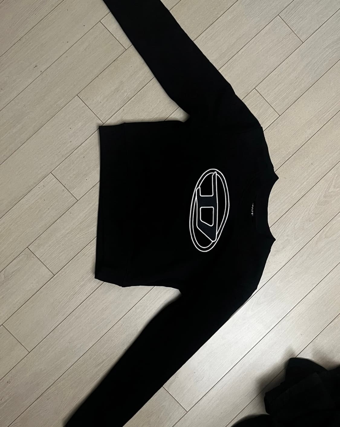 디젤 컷 크롭 맨투맨 상품이미지2