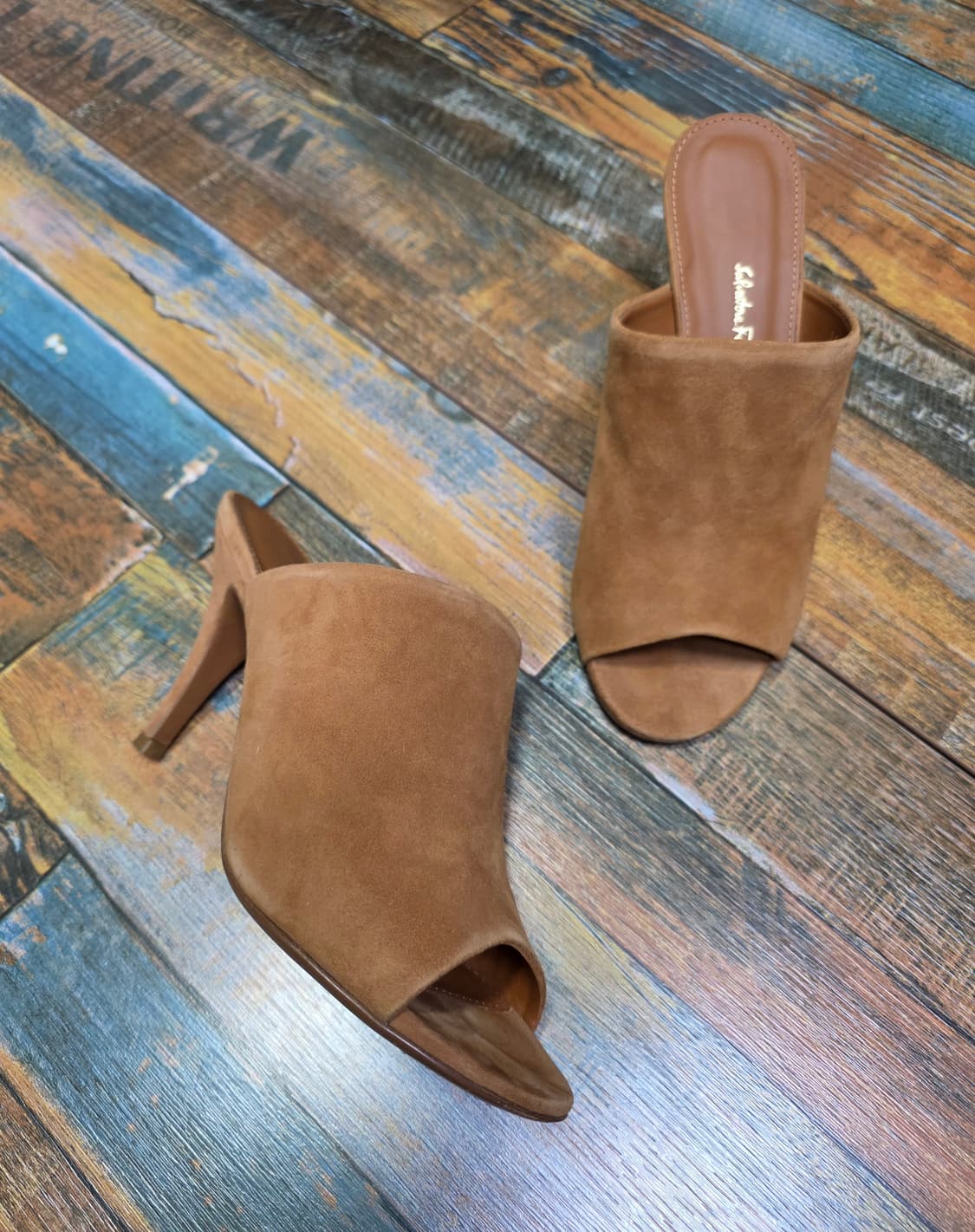 페라가모 스웨이드 뮬 / 샌들 / 7 (235~240) 상품이미지6