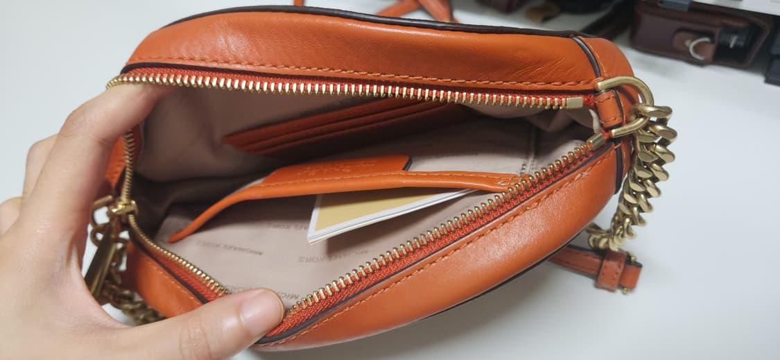 마이클 코어스 MK 로고 크로스백 오렌지 상품이미지5