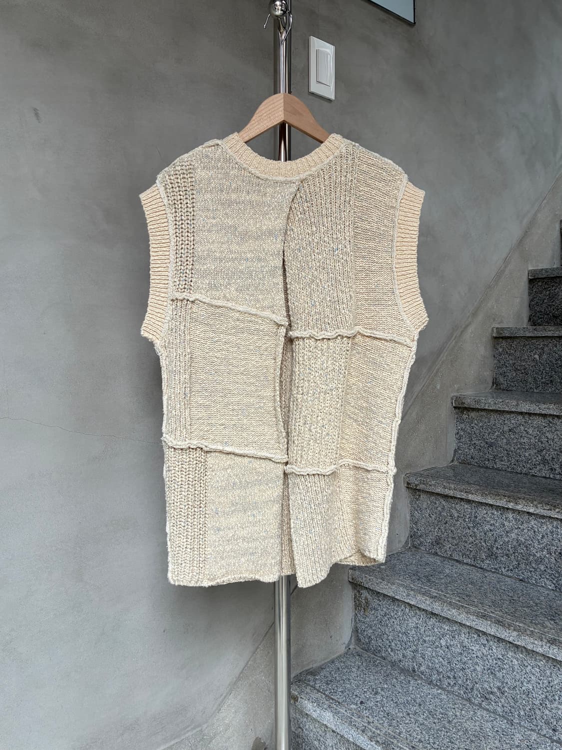 퍼버즈 니트 베스트 상품이미지1