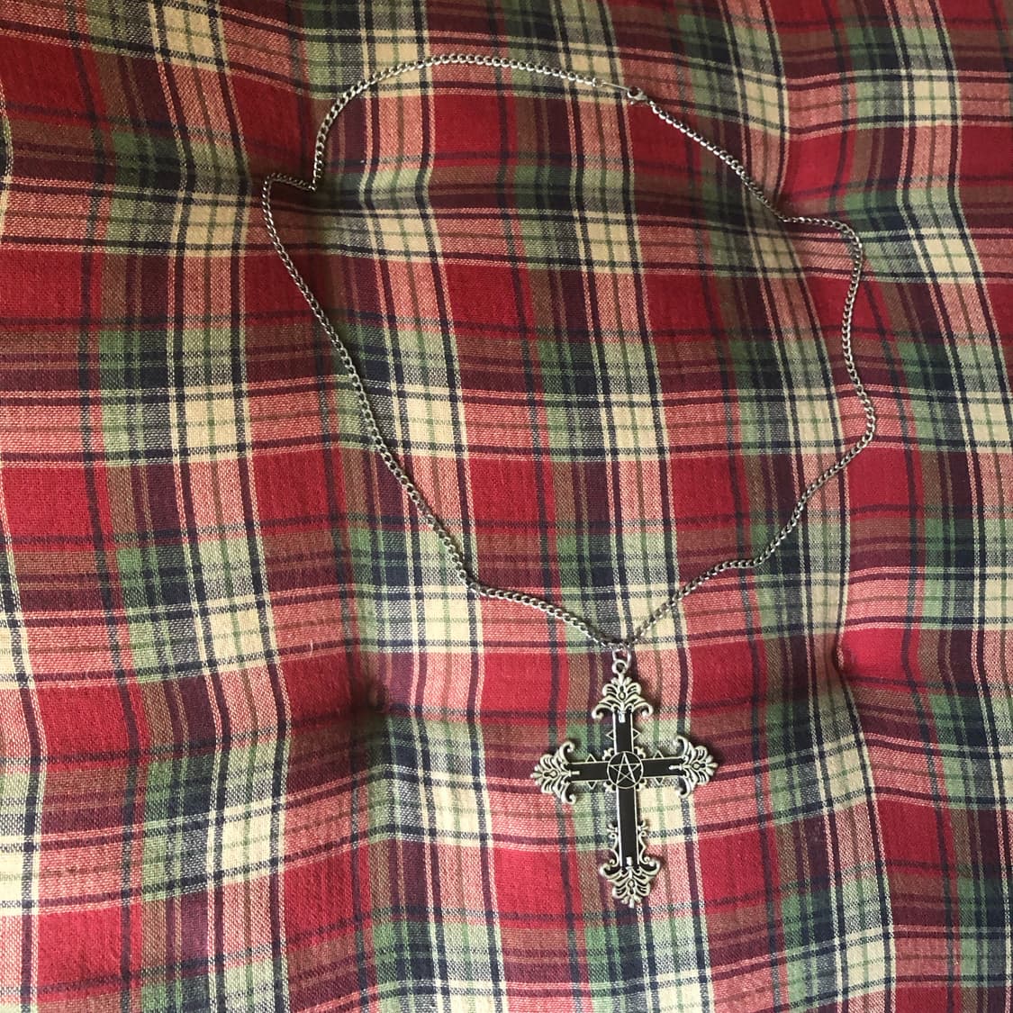 십자가 별저주문양 블랙 목걸이 상품이미지2