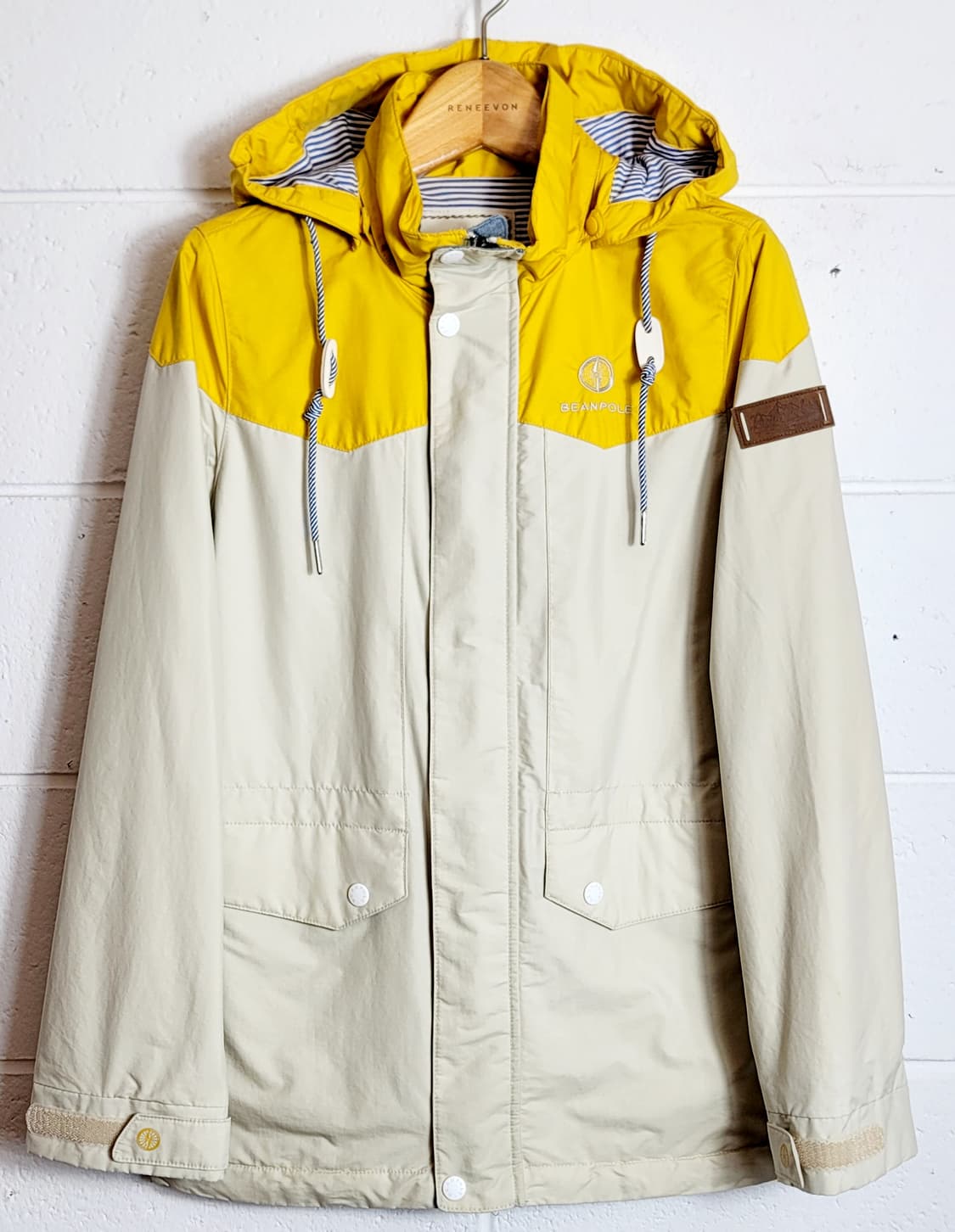 빈폴 아웃도어(여성용) 후드 바람막이자켓 판매 상품이미지1