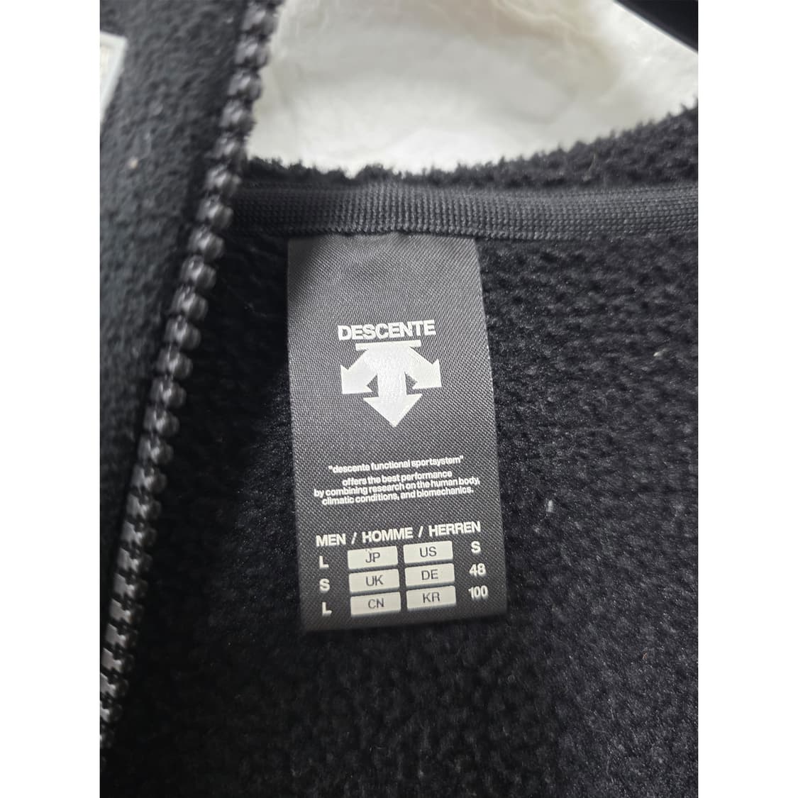 택포// 데상트 아우디 스위스 스키 후리스 100  상품이미지2