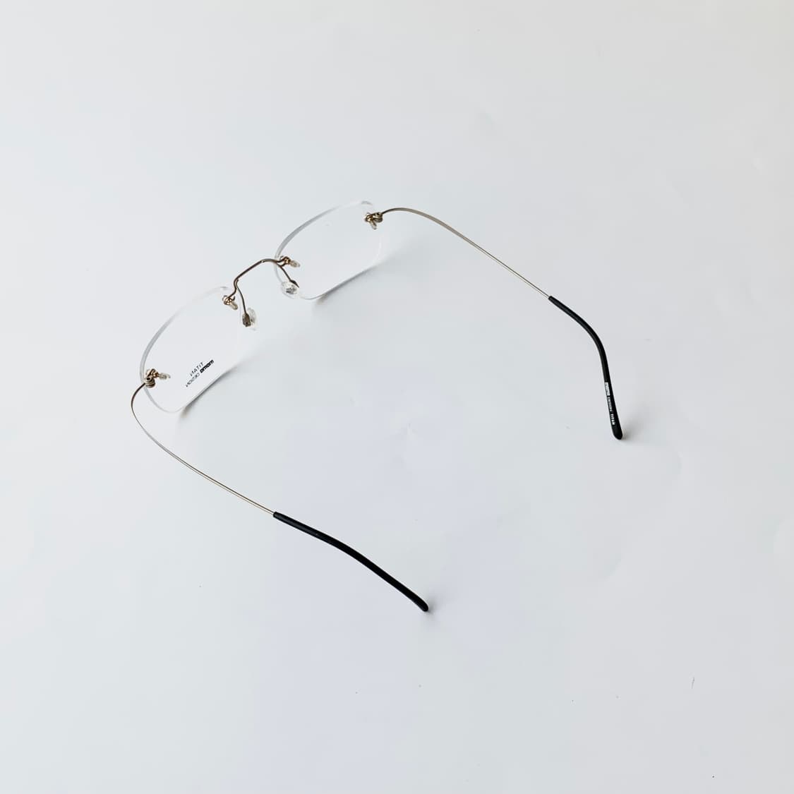 870 골드 티타늄 무테 안경 슬림 직사각 림리스 초경량 소형 데드스탁 상품이미지5