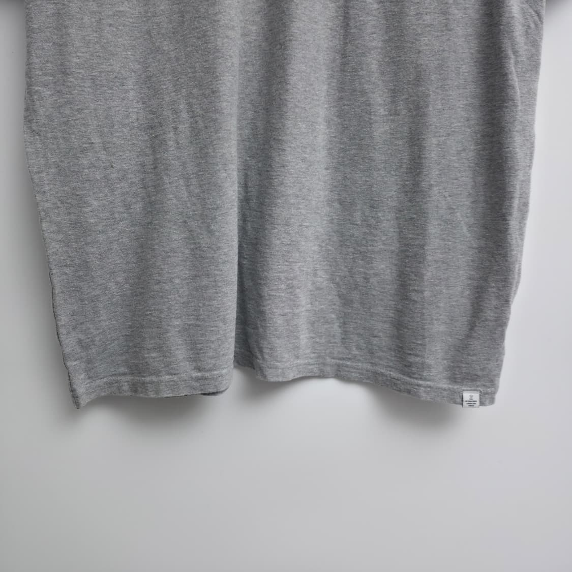 [4,L] 비즈빔 그레이 포켓 반팔티 상품이미지3