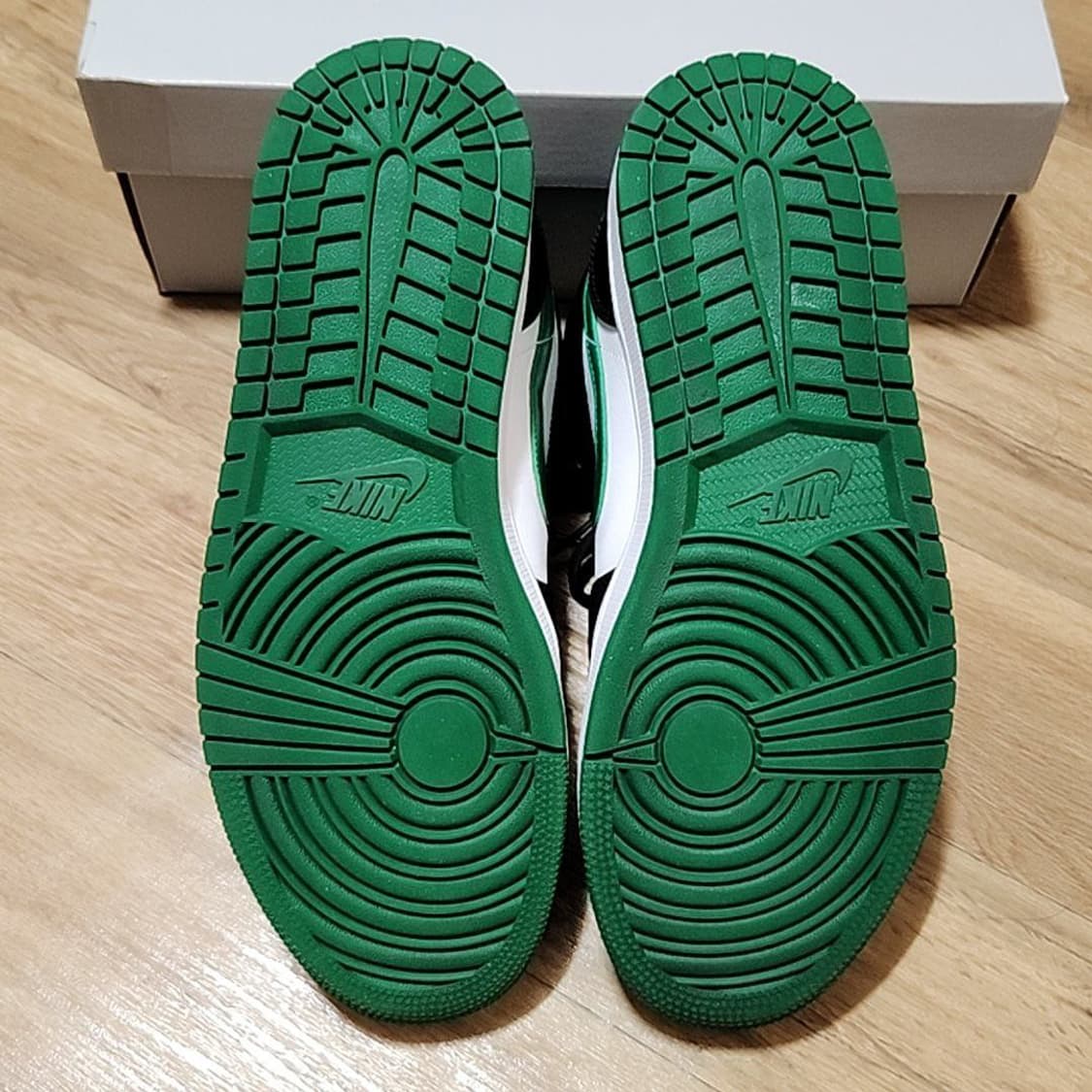 나이키 조던1 280 그린토 미드 상품이미지6