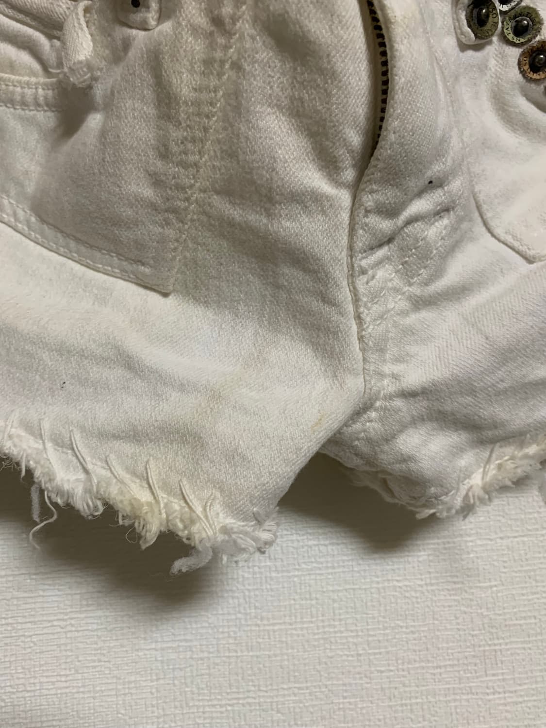 2000s Vtg y2k 데미지 화이트 데님 숏팬츠 상품이미지3