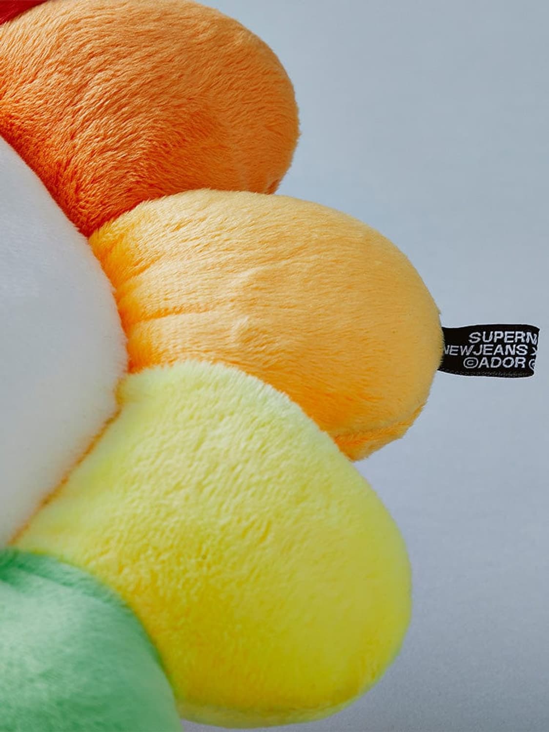 뉴진스 x 무라카미 쿠션 30cm   상품이미지6