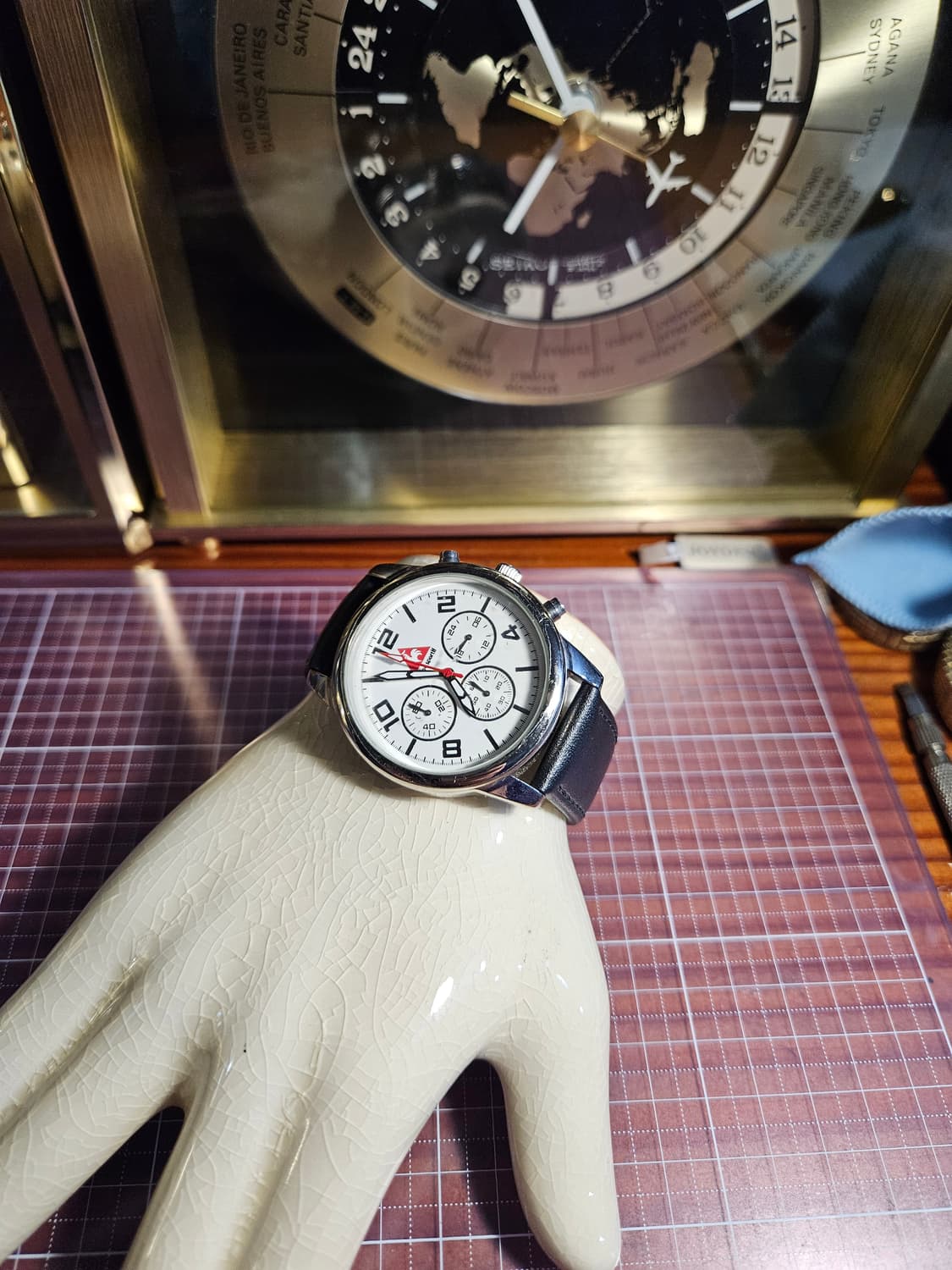 르꼬끄 블랙 가죽 손목시계 쿼츠 상품이미지2