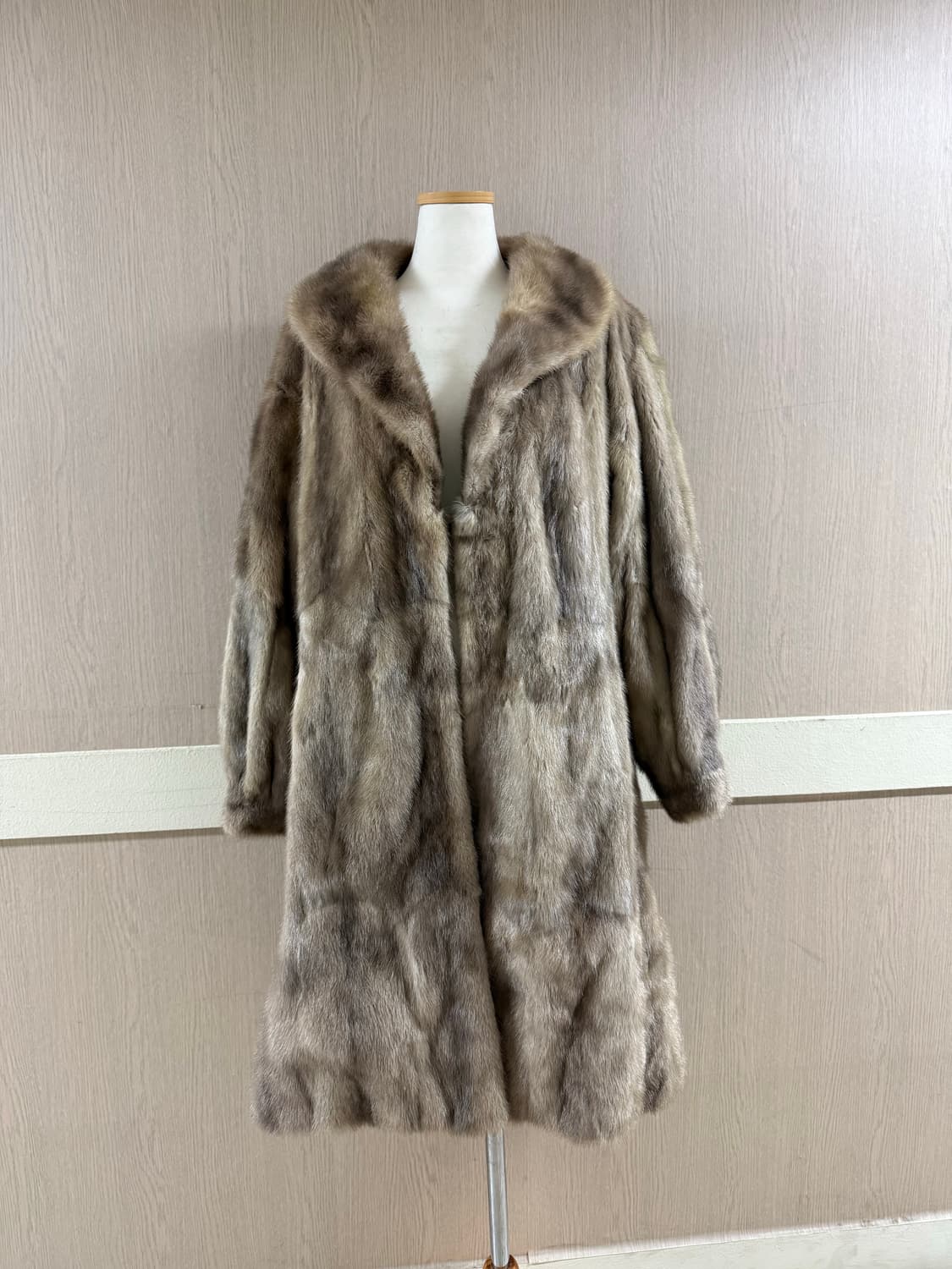 풀스킨 롱 밍크코트 상품이미지1