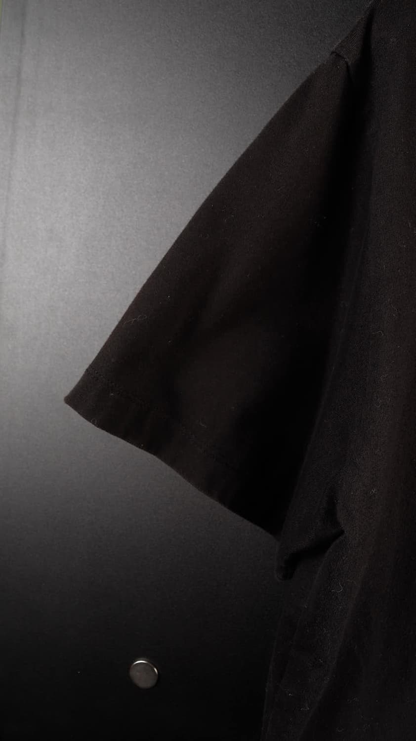 우영미 블랙 코튼 백로고 티셔츠 상품이미지3