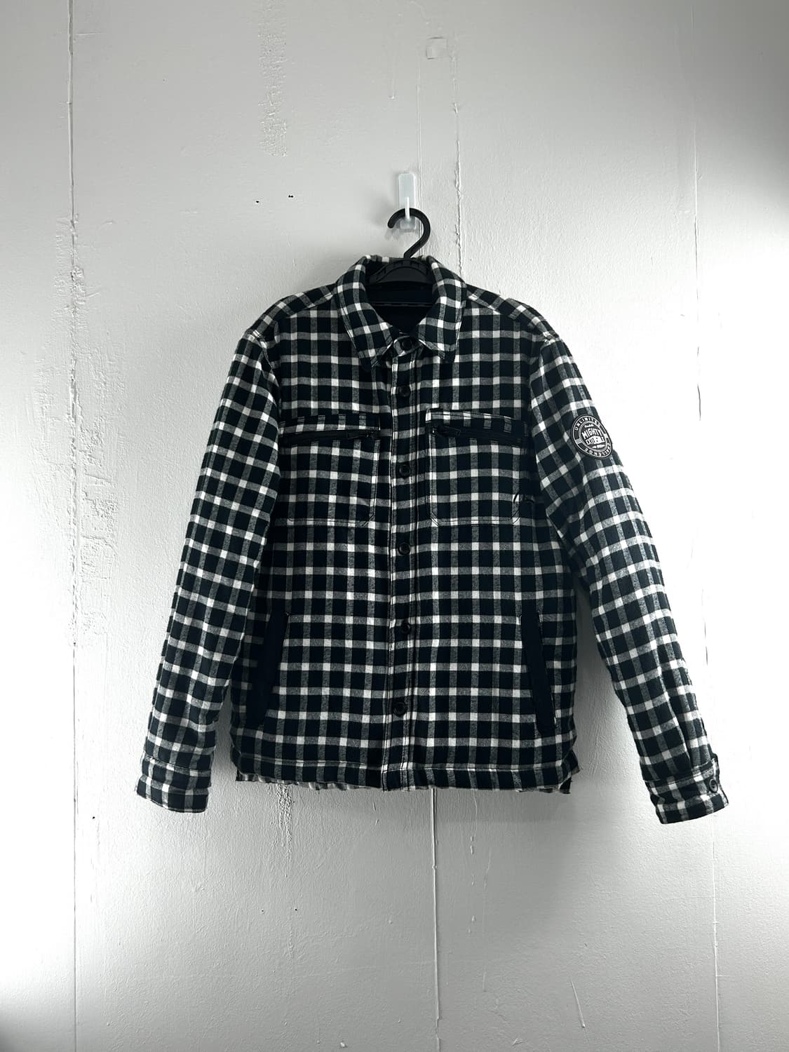 에비수 EVISU 블랙체크 누빔 점퍼 L 100 상품이미지1