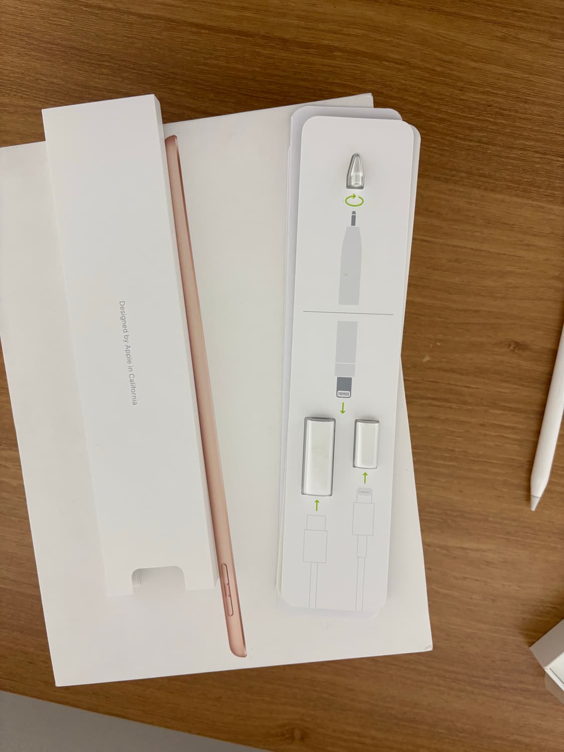 아이패드6 GOLD 32GB, 애플펜슬 1세대 상품이미지6