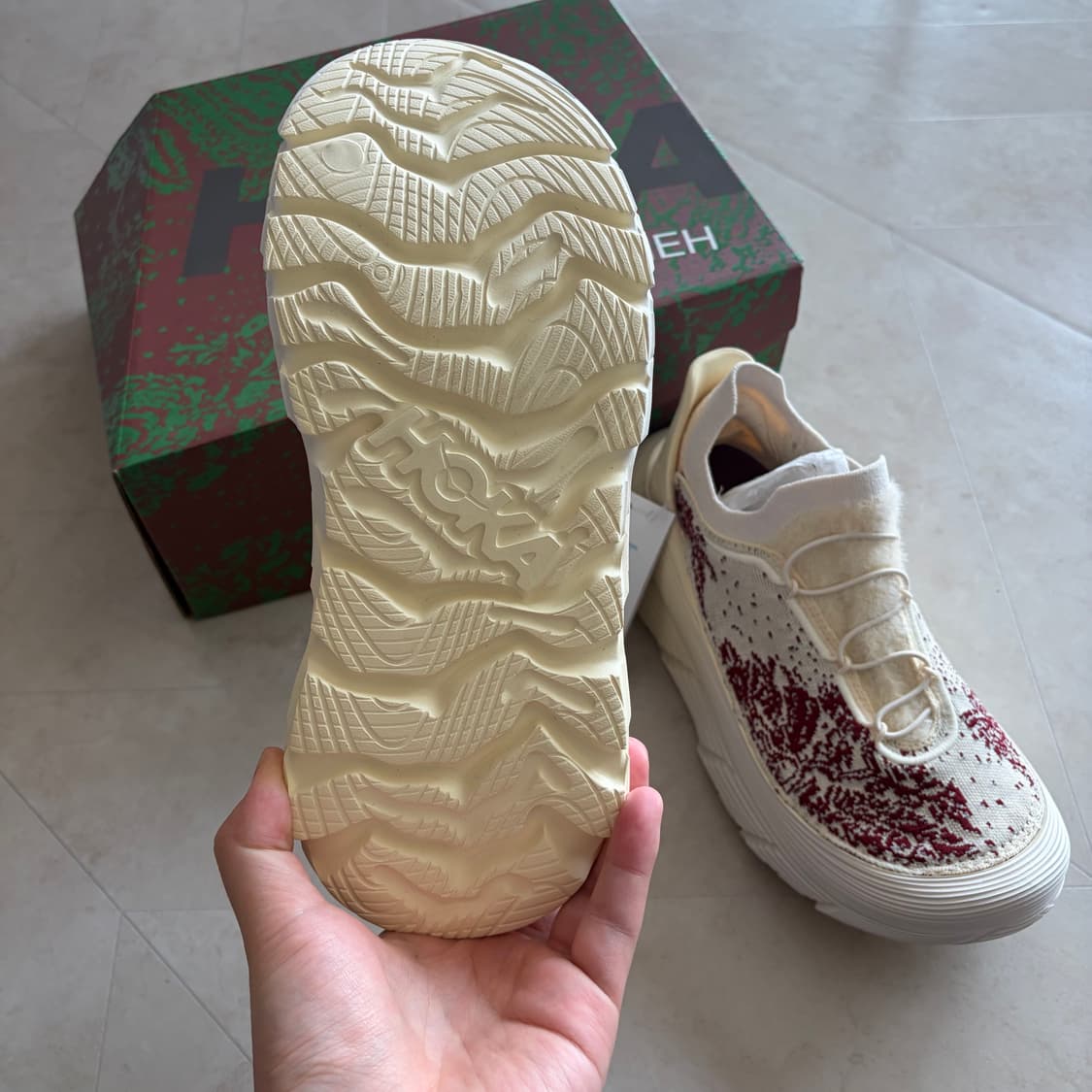 새상품(250) 호카 x 파리아 파르자네 리스토어 TC 츄카 크림 상품이미지6