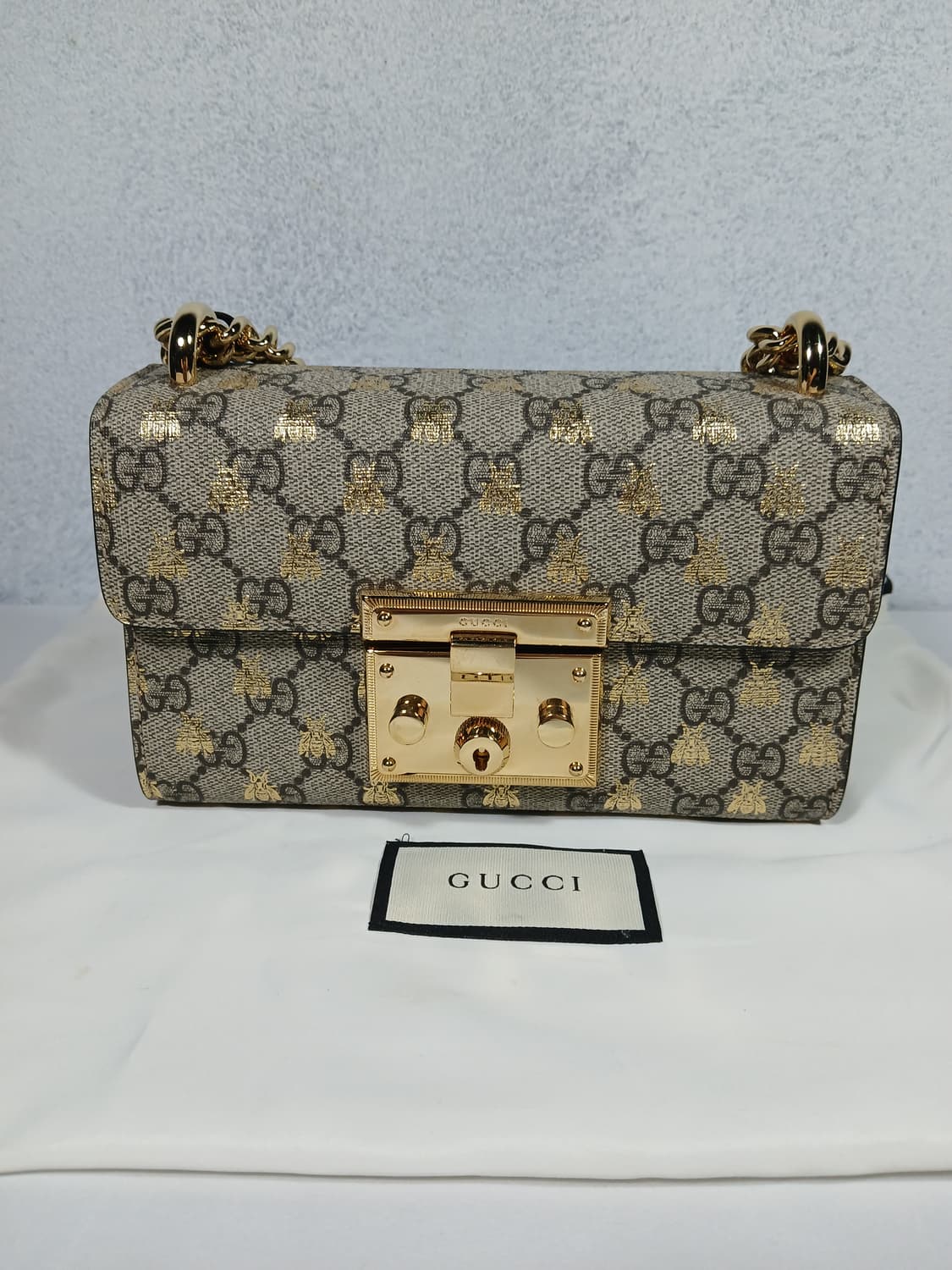 구찌 GG 패들락 수프림 꿀벌 숄더백 스몰 409487 상품이미지1