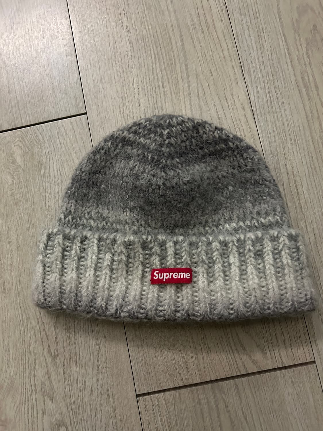 슈프림 그라디언트 스트라이프 비니 상품이미지2