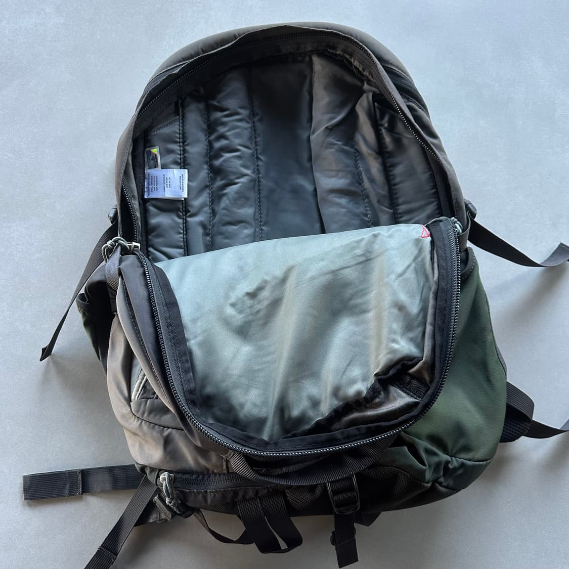 노스페이스 SURGE 서지 백팩 가방 상품이미지8