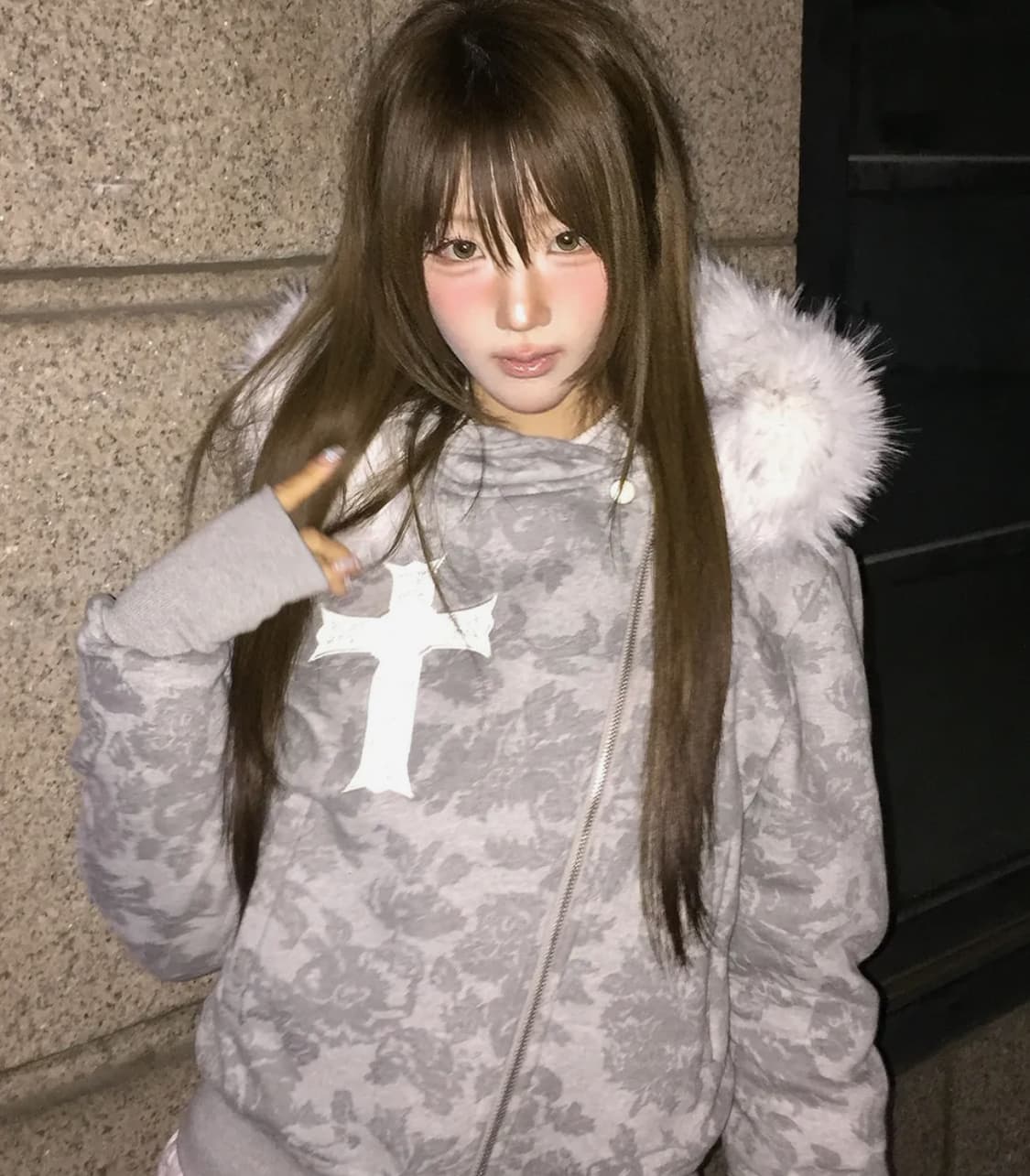 러브이즈 트루 GT FUR UNBALANCE HOOD ZIP UP 상품이미지1