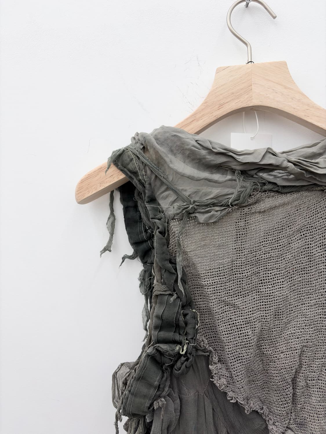 MULTI TEXTILE DRAPED ARTISANAL VEST TOP 상품이미지6