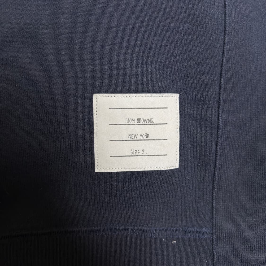 [2] 톰브라운 사선완장 맨투맨 상품이미지2