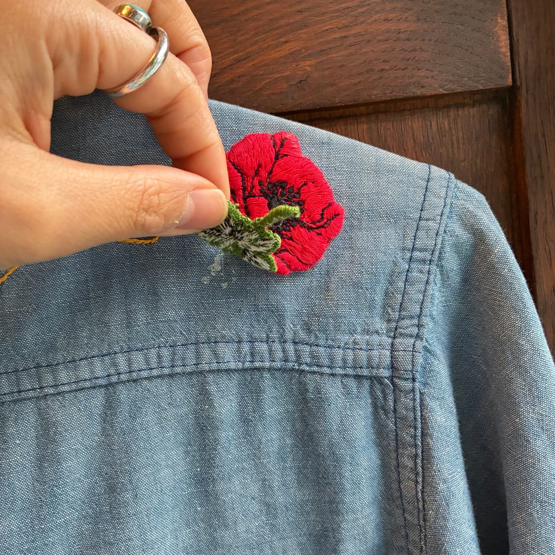 70s Lee Flower Embroidery Chambray Shirt 상품이미지8