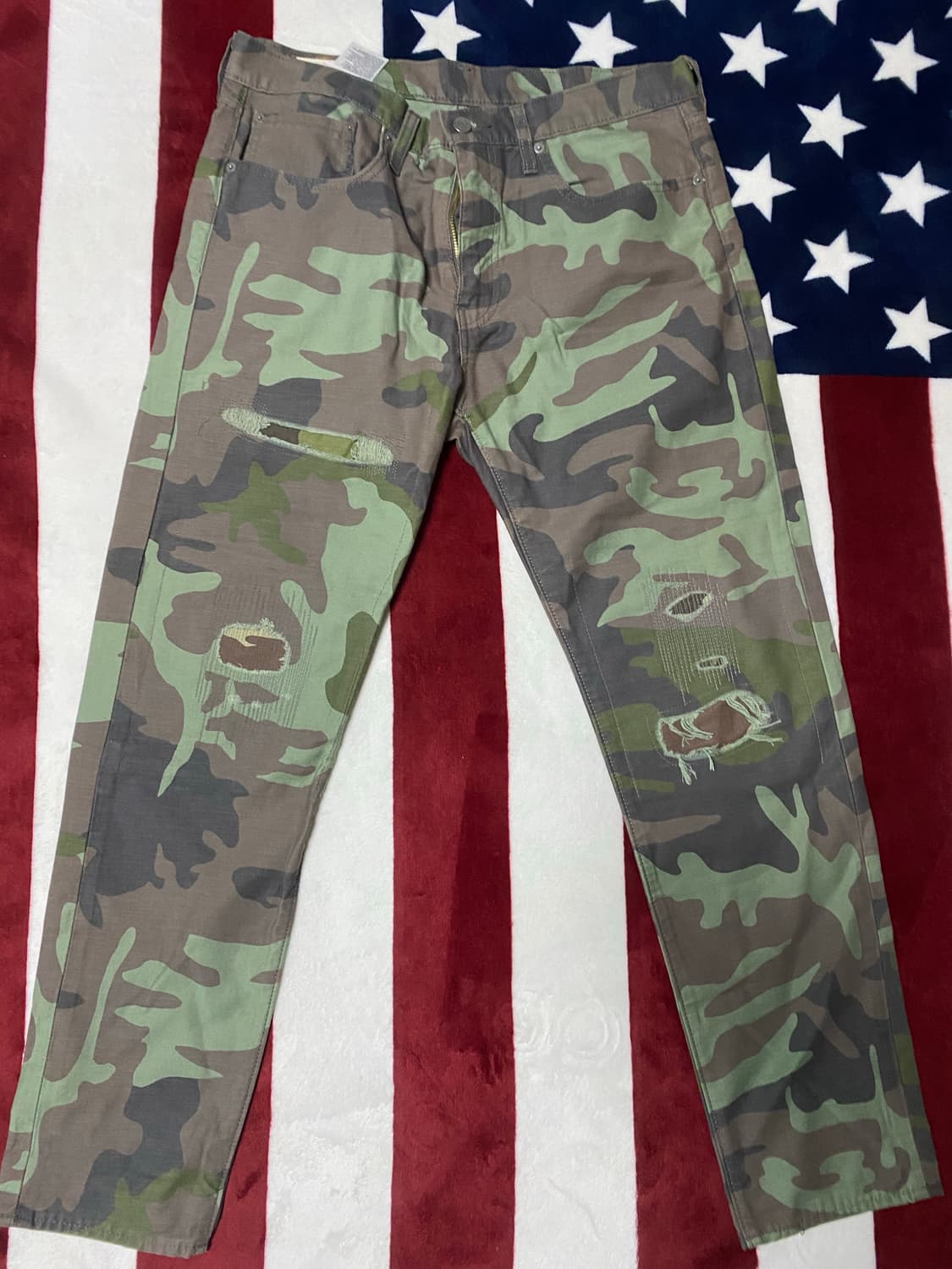 리바이스 프리미엄 카모 팬츠 상품이미지1