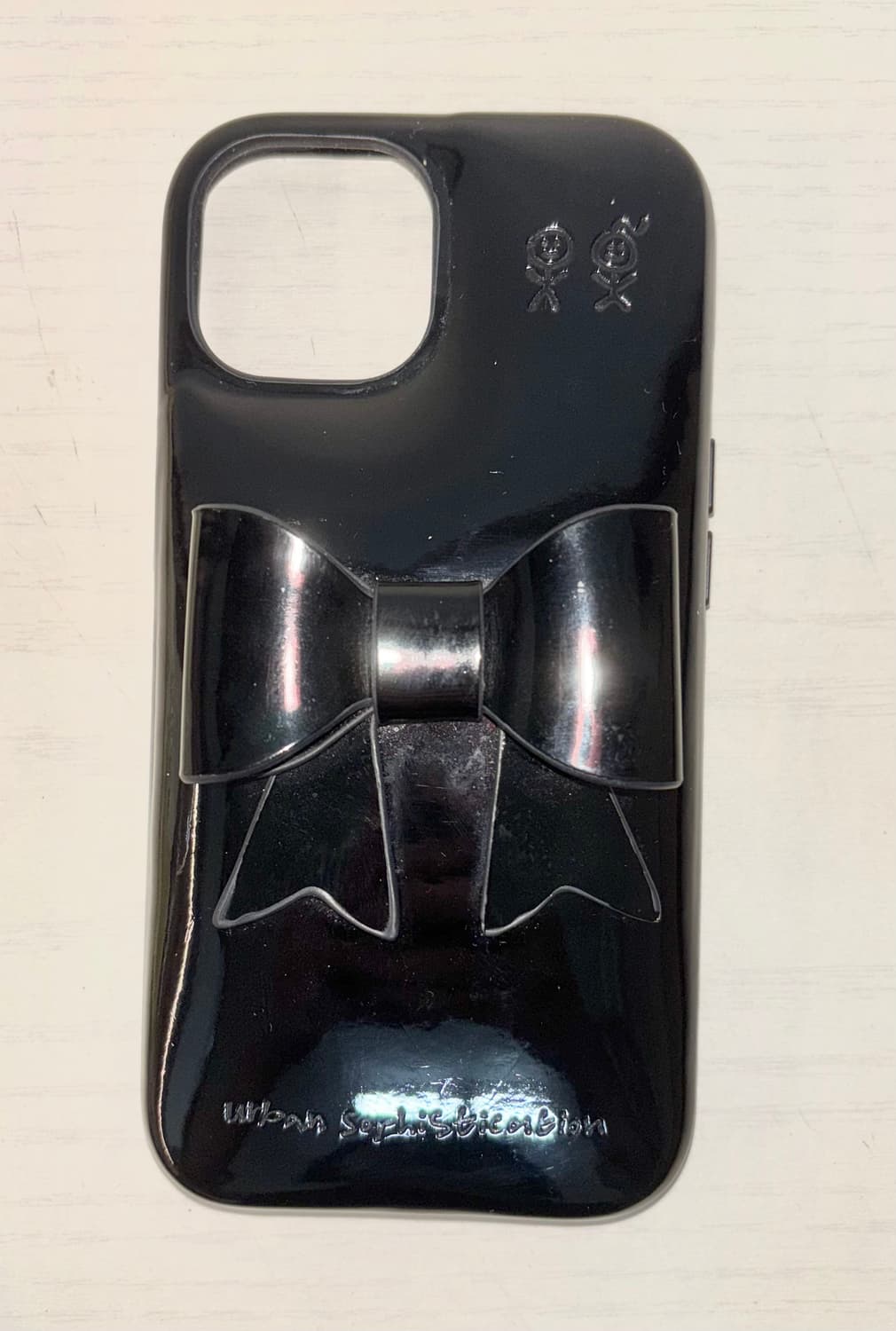 어반소피스티케이션 아이폰 15 리본 케이스 상품이미지1