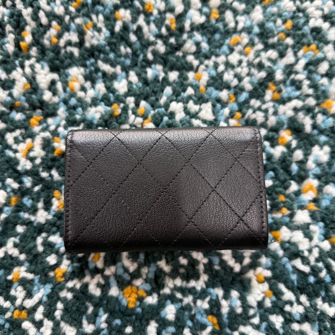 샤넬 로고 지퍼 플랩 카드 지갑 블랙 상품이미지5