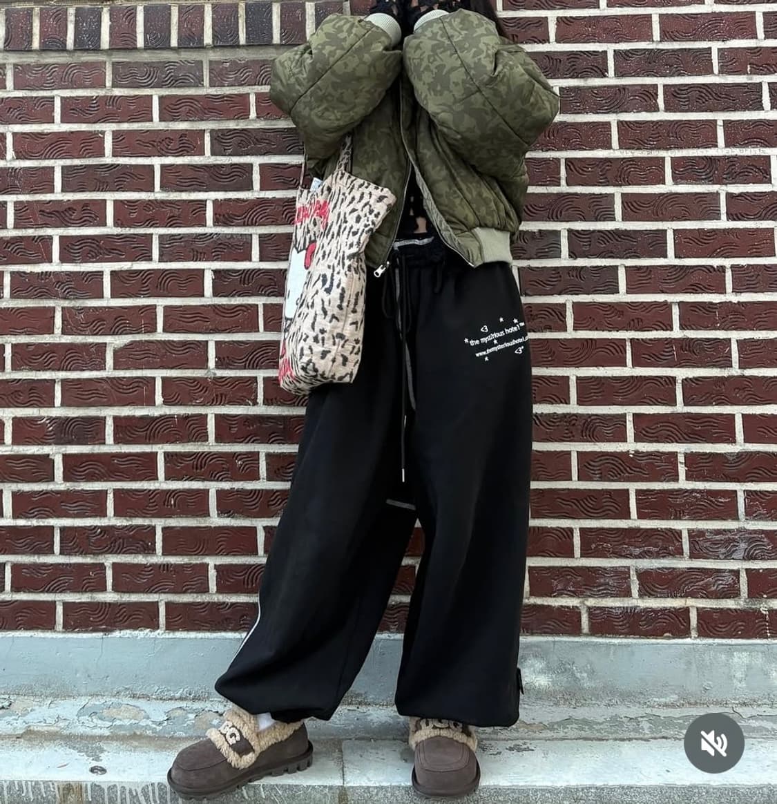 더미스테리어스호텔 레터링 팬츠 상품이미지3