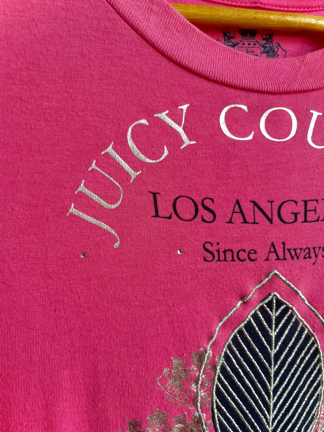 JUICY COUTURE Heraldic Icon Pink T-Shirt 상품이미지6