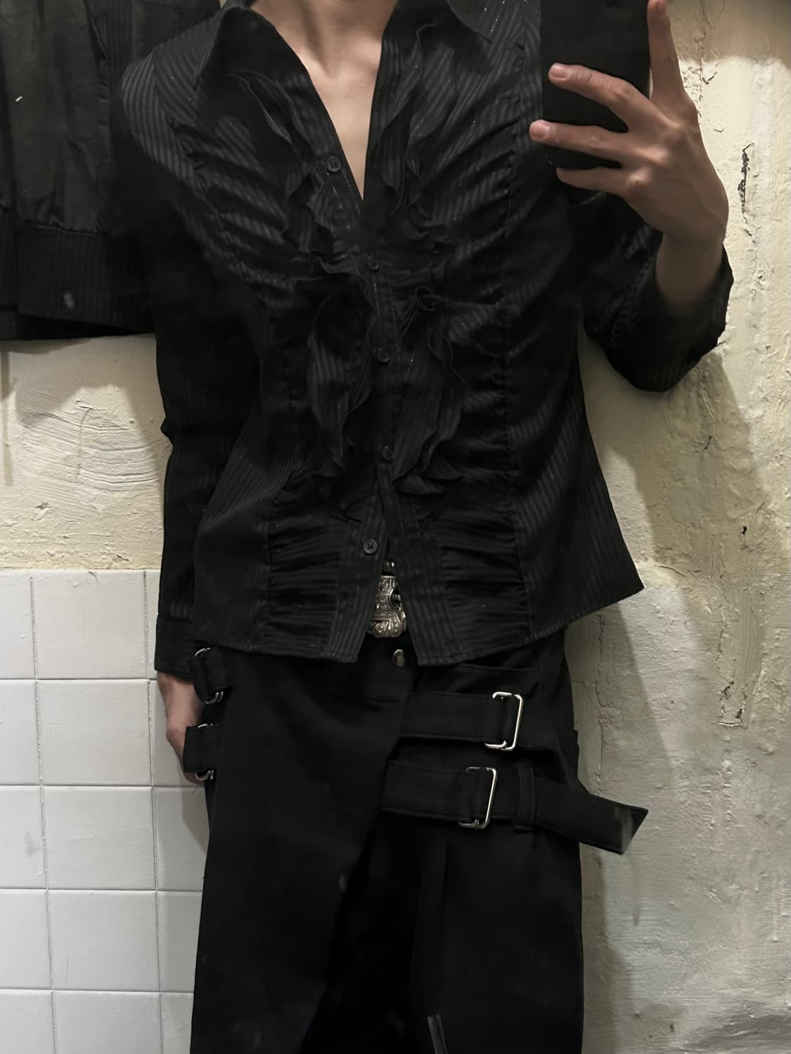 *rare* 2000s 고딕 스트라이프 프릴 블랙셔츠  상품이미지1