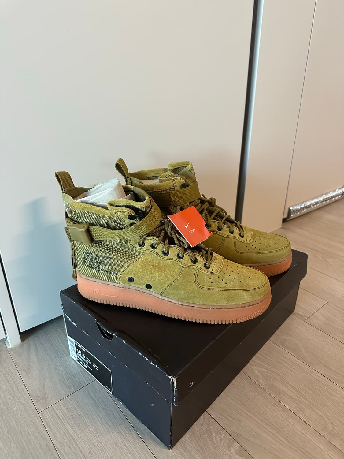 SF AF1 mid 카키 285mm 상품이미지1