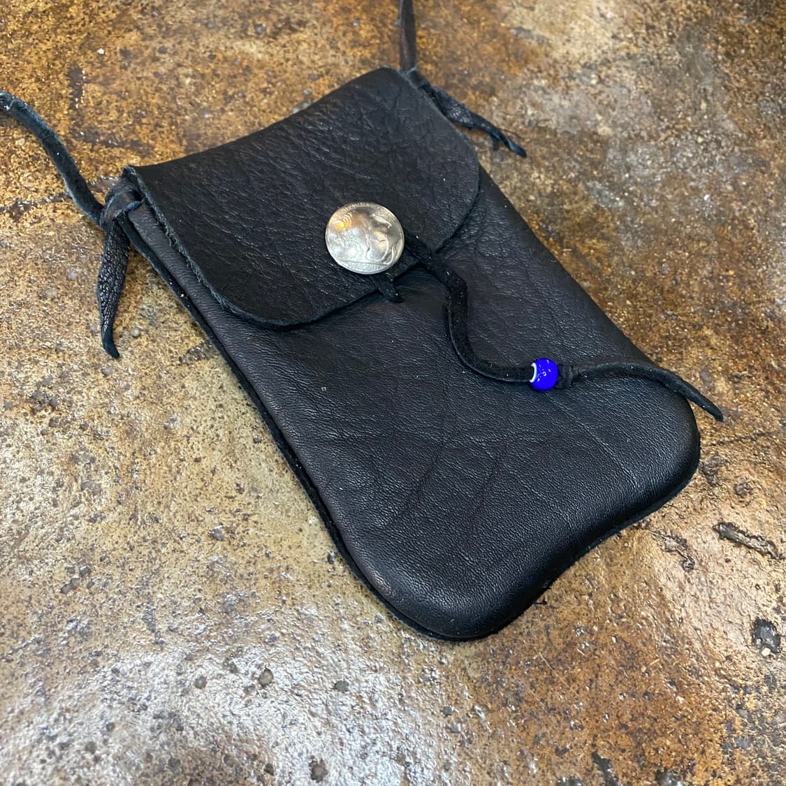 사슴 가죽 미니 크로스백  상품이미지3